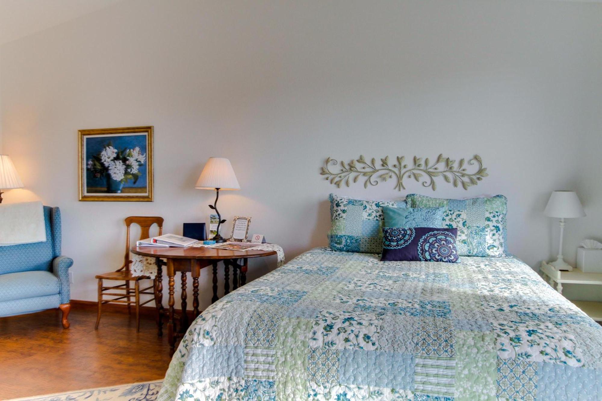 Ocean Cove Inn ヤハッツ エクステリア 写真