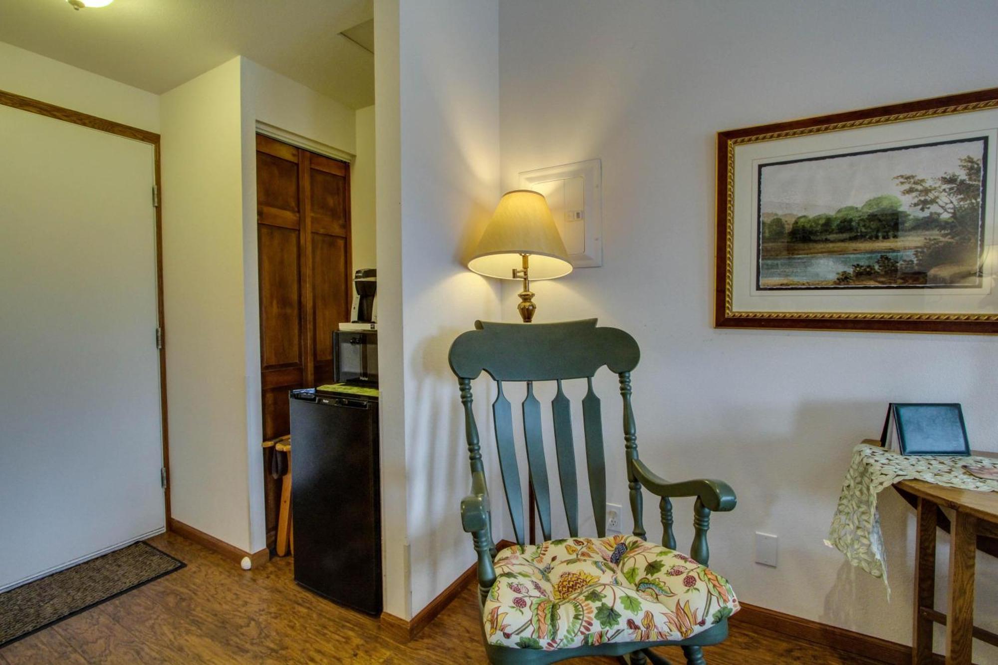 Ocean Cove Inn ヤハッツ エクステリア 写真