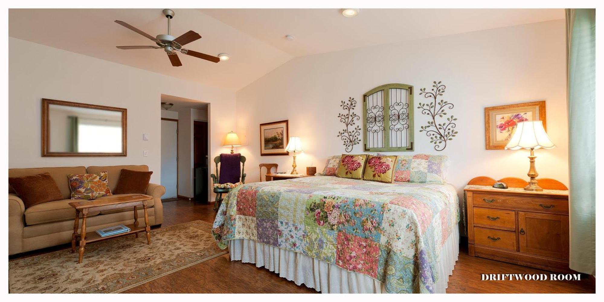 Ocean Cove Inn ヤハッツ エクステリア 写真