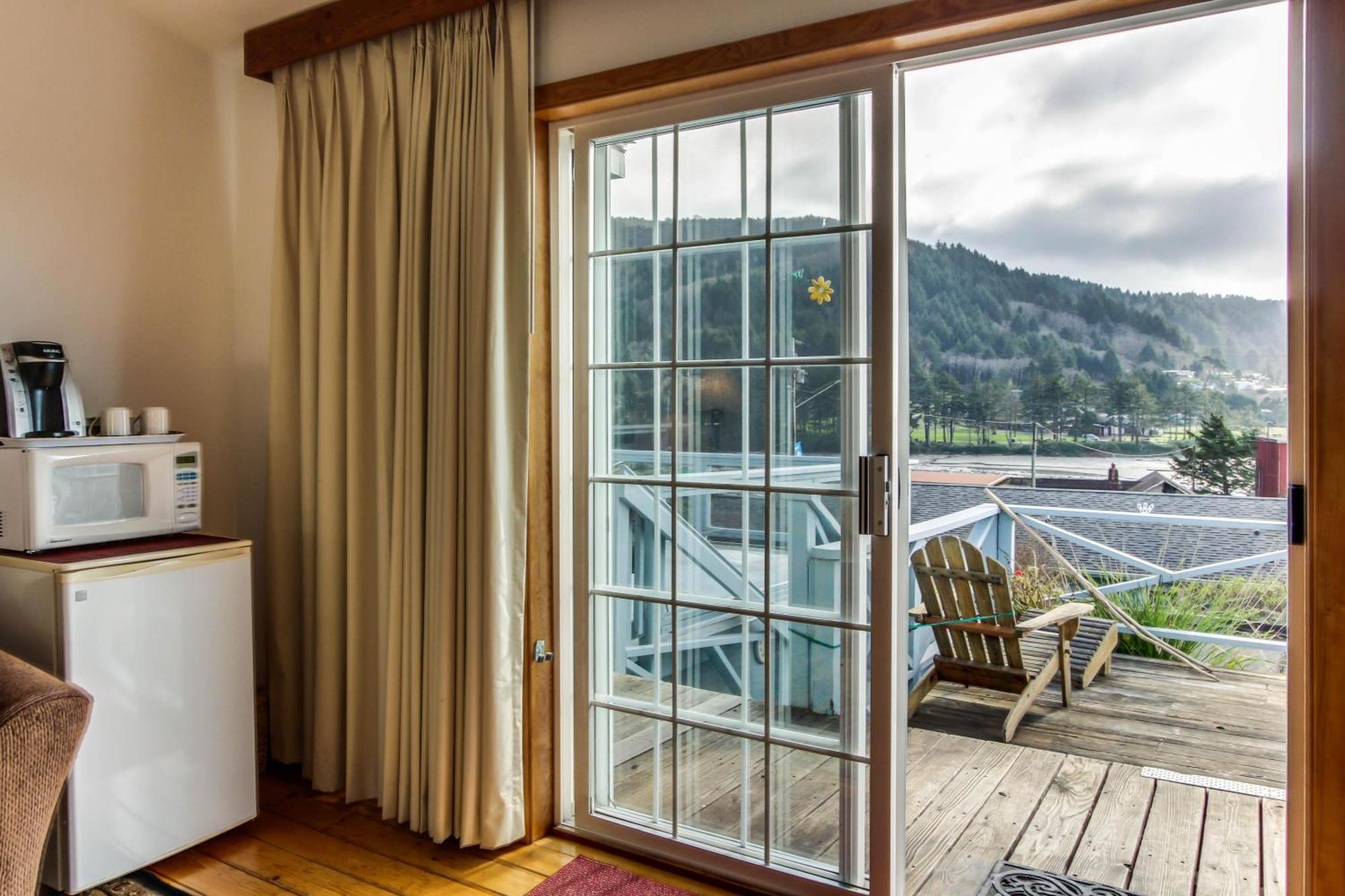 Ocean Cove Inn ヤハッツ 部屋 写真