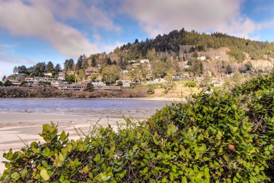 Ocean Cove Inn ヤハッツ エクステリア 写真